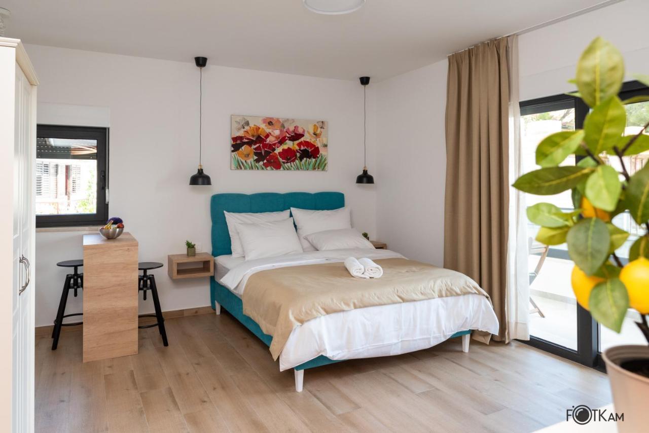 Libar Studio Apartments Baška Voda Esterno foto
