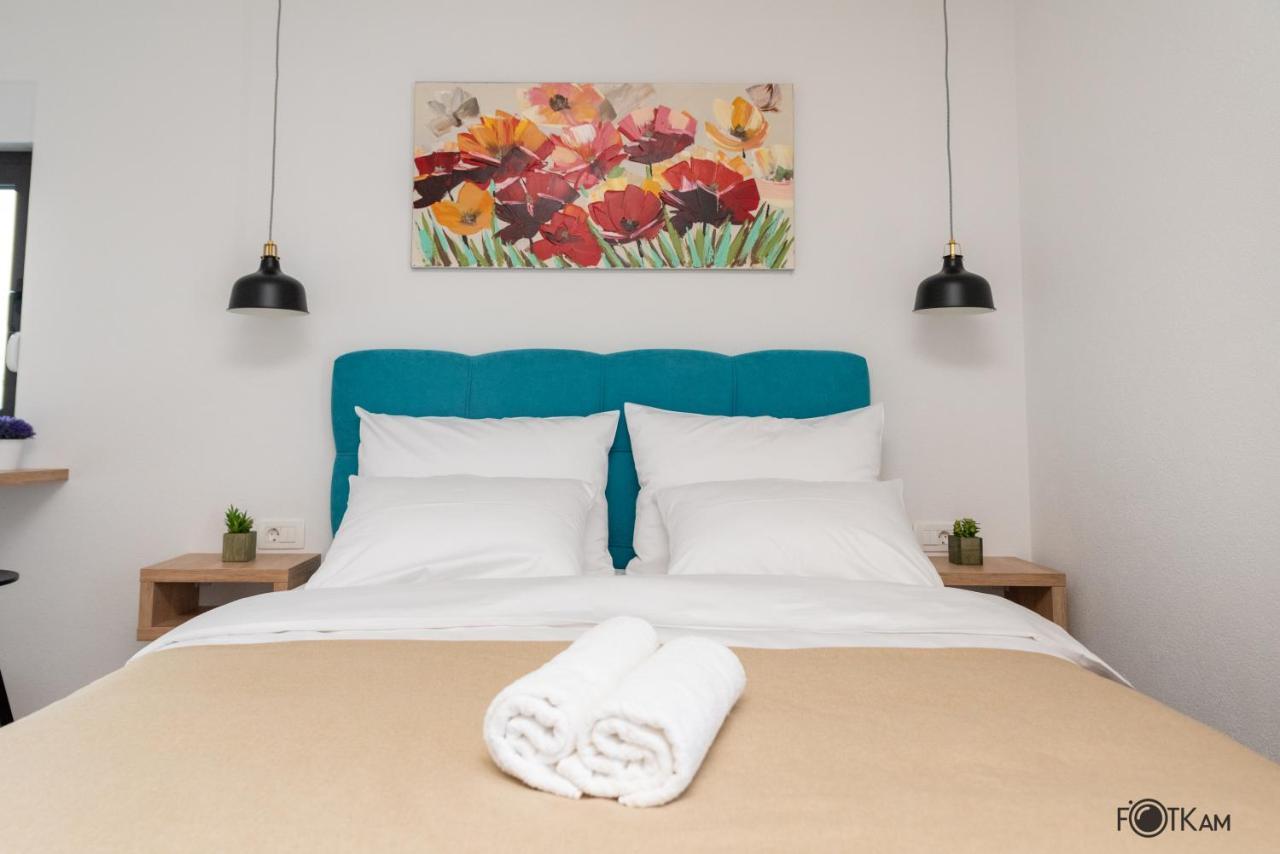 Libar Studio Apartments Baška Voda Esterno foto