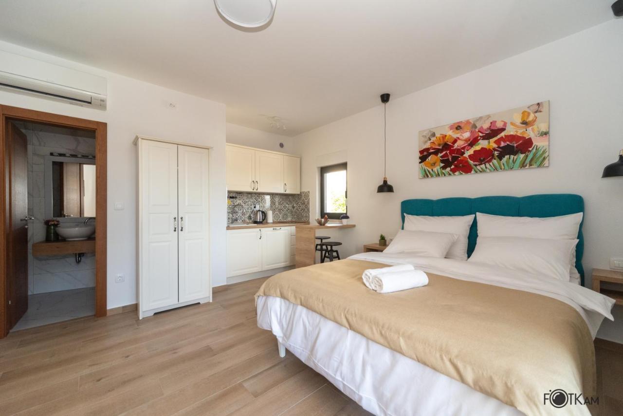 Libar Studio Apartments Baška Voda Esterno foto