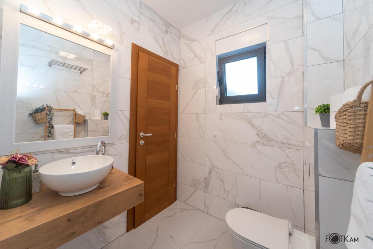 Libar Studio Apartments Baška Voda Esterno foto