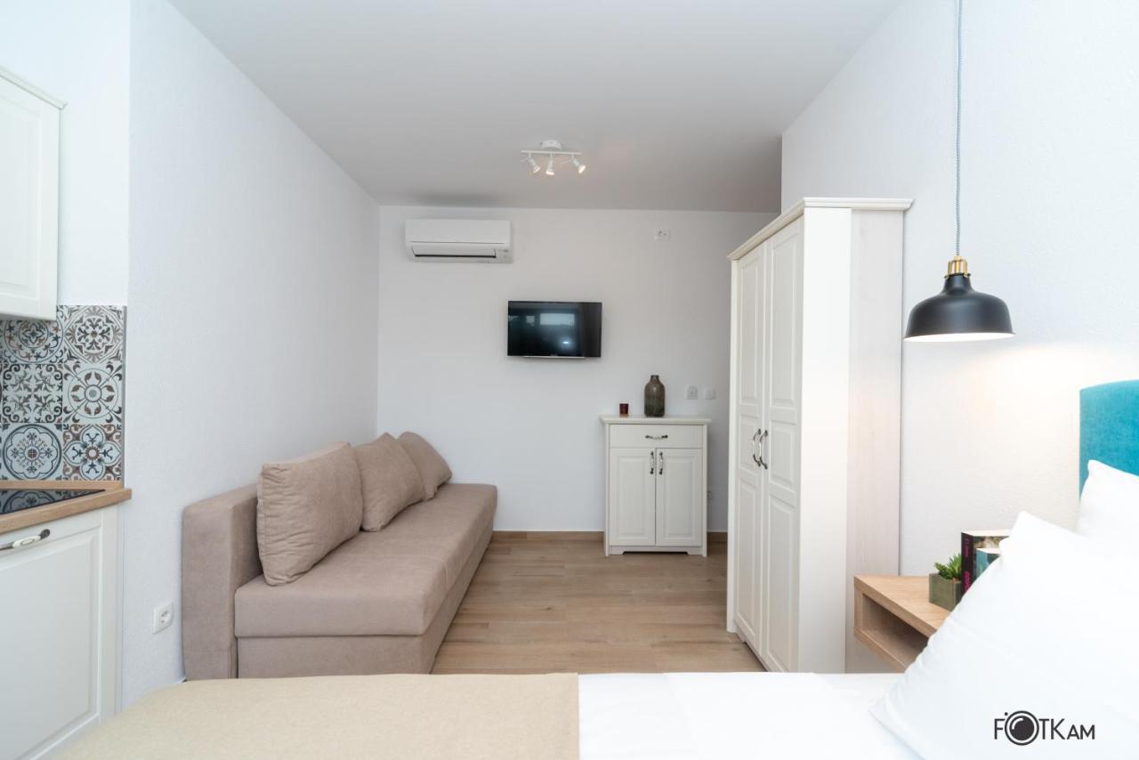 Libar Studio Apartments Baška Voda Esterno foto