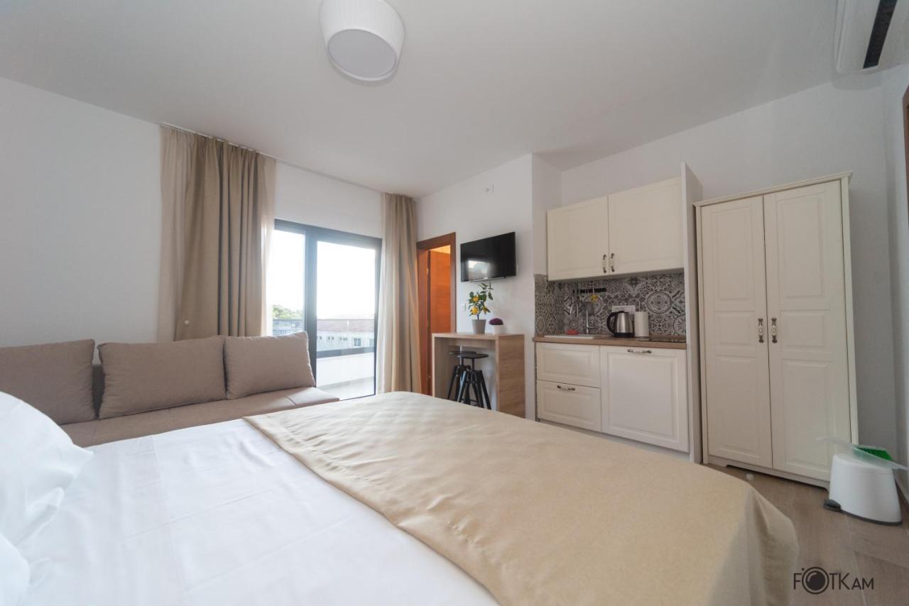 Libar Studio Apartments Baška Voda Esterno foto