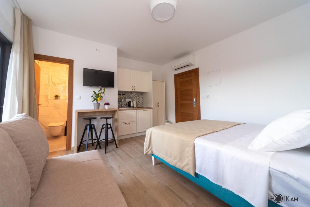 Libar Studio Apartments Baška Voda Esterno foto