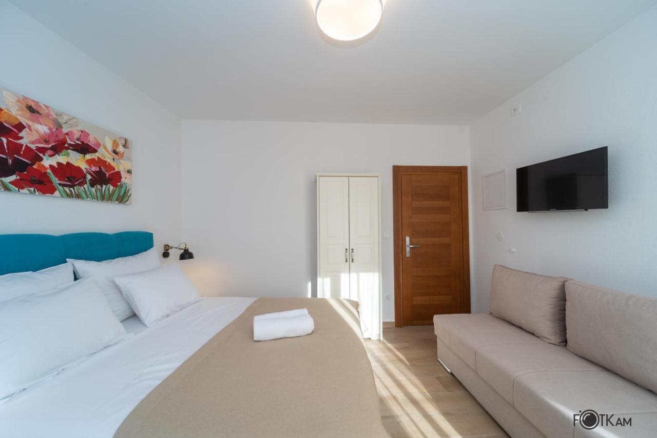 Libar Studio Apartments Baška Voda Esterno foto
