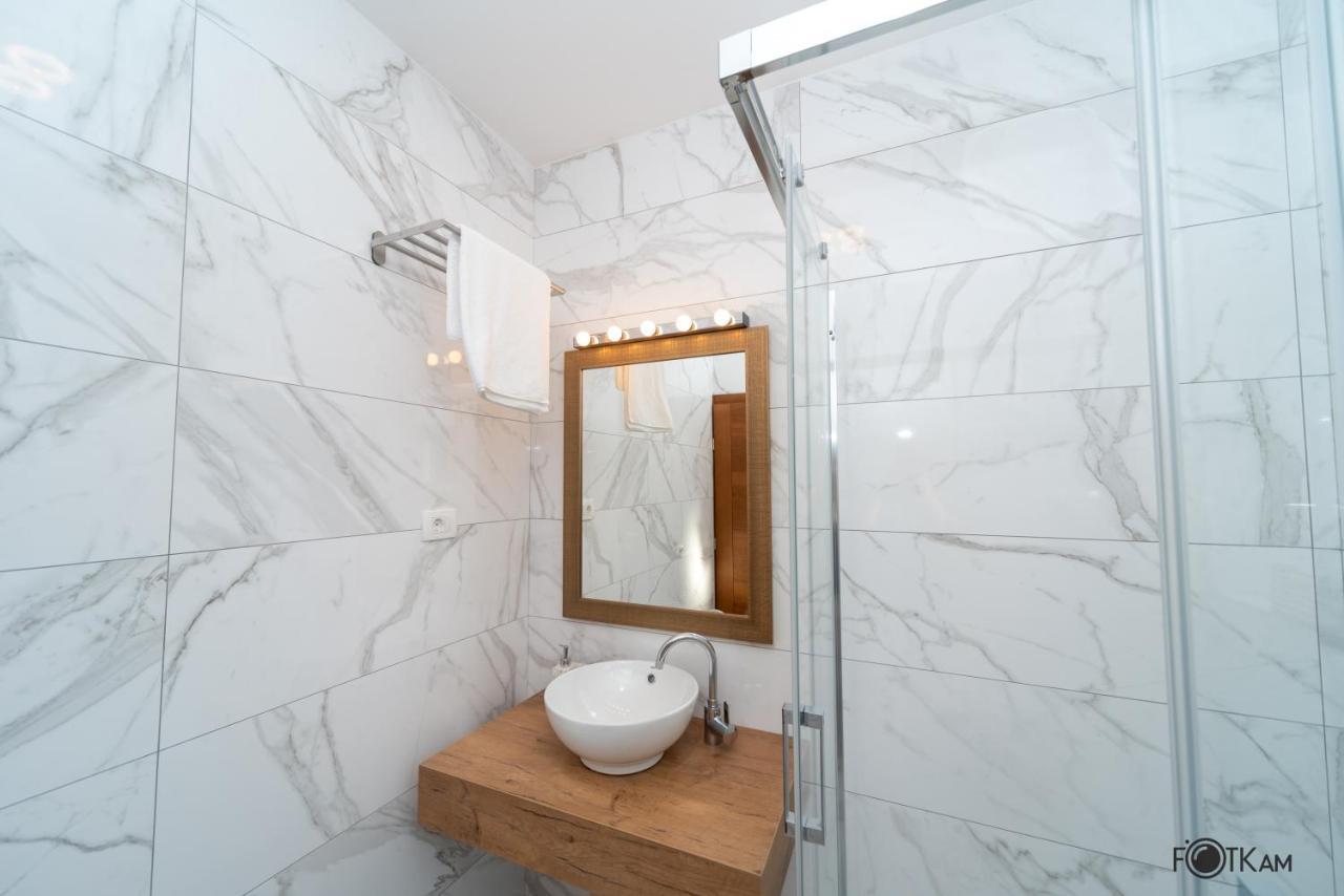 Libar Studio Apartments Baška Voda Esterno foto