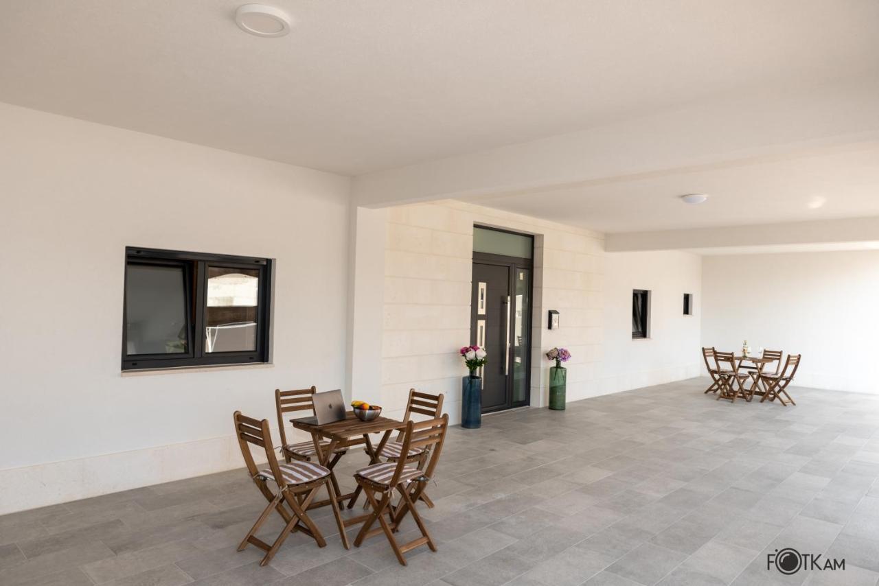 Libar Studio Apartments Baška Voda Esterno foto